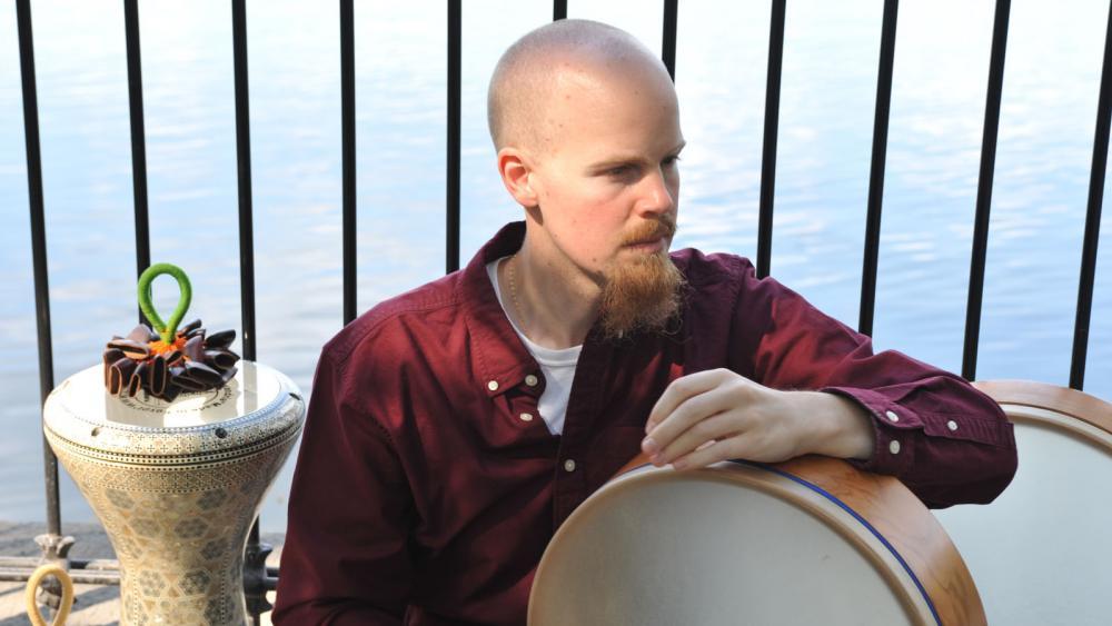 A headshot of Mark Katsaounis